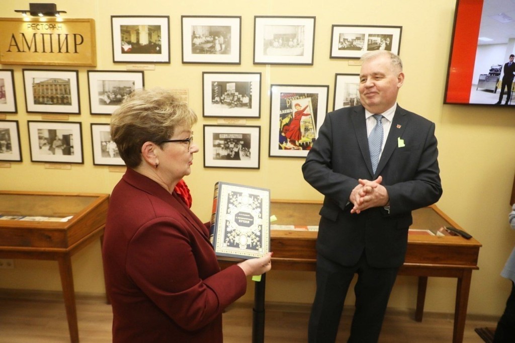 jKOgZD6oOW0.jpg jKOgZD6oOW0.jpg